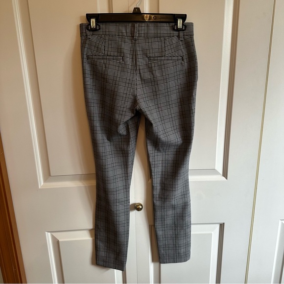GAP Signature Skinny Ankle Houndstooth Trousers - Picture 2 of 3